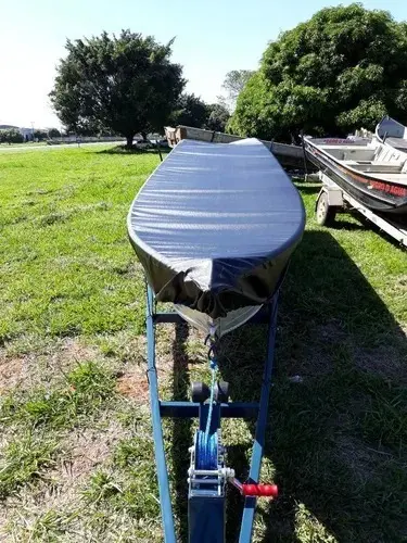 Capa resistente para canoa